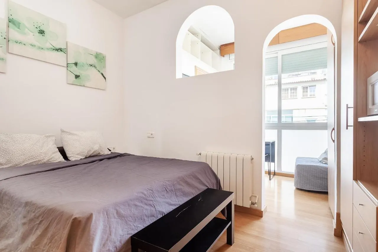 ברצלונה Double Room With Private Bathroom And Private Kitchen